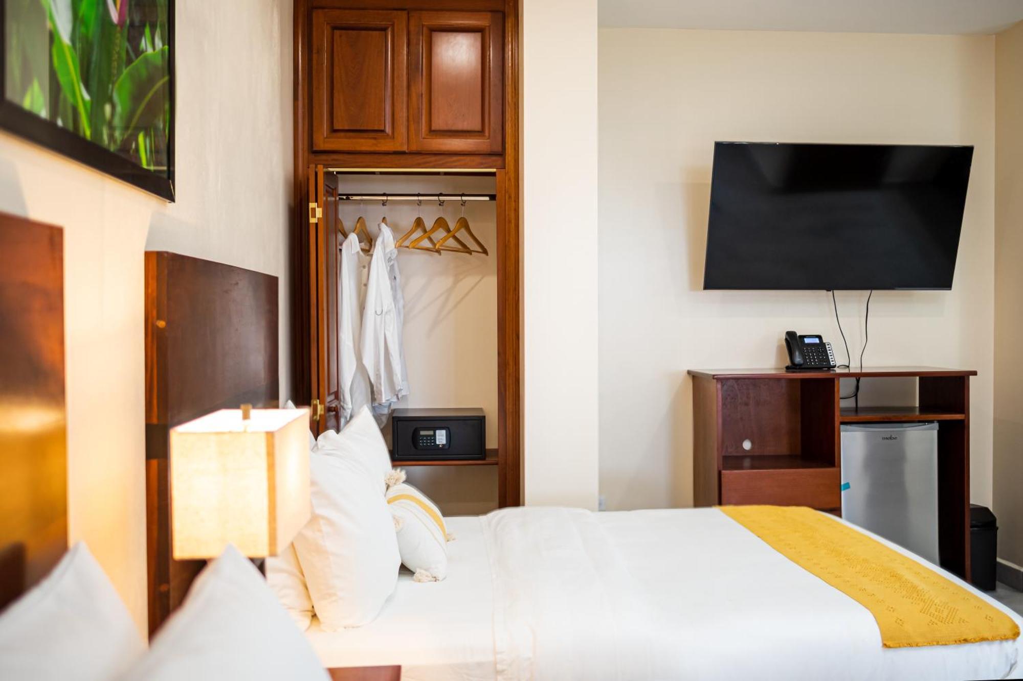The West House Boutique Hotel San Ignacio Dış mekan fotoğraf